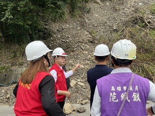高市茂林主要道路邊坡坍方  區公所清除落石
