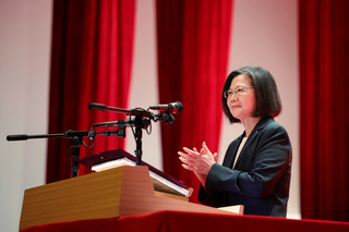 明年國防預算創新高 總統：政府給國軍最大支持