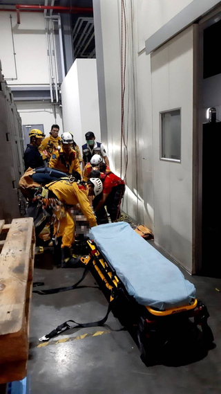 高雄小港區工廠例行保養意外 51歲工人觸電身亡