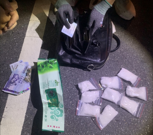 毒品藏鐵觀音茶包裝 台中警佯裝買家破毒窟 | 華視新聞