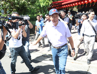 解決少子化出奇招 郭台銘：生一個孩子多養一隻寵物