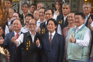 賴清德林口參香 推薦何博文選立委捍衛主權