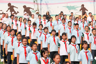 中國預防近視 要求中小學生每天戶外活動2小時