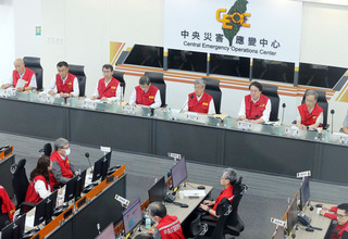 颱風海葵略增強  陳建仁：減少外出山區海邊活動