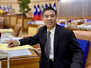 新北市府人事調整  柯慶忠陞任副秘書長