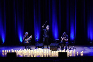 小提琴、貝斯加吉他 大衛賈瑞特讓經典耳目一新