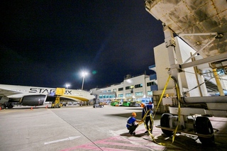 因應颱風海葵  桃機對未使用空橋預防性綁橋固定