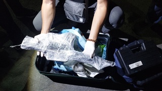 男行李箱如軍火庫 警搜出M16長槍和小衝鋒槍