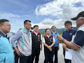 颱風後視察花蓮農作災損 陳吉仲允諾助農民