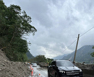 台7甲線茂安段坍方中午搶通  單線雙向管制通行