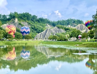 「2023高雄愛．月熱氣球」升空 9/12開放線上購票