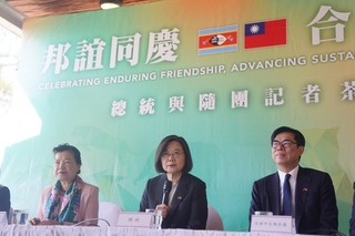 親自出席APEC？ 蔡總統：依往例指派領袖代表