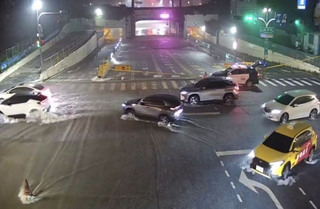 台南入夜強降雨  小東地下道淹水緊急封閉