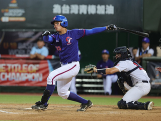 U18王念好被迫換「幸運棒」開轟 向美國討回勝利