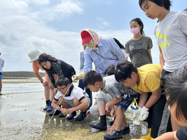 傳承在地生活智慧  澎湖青年製刊物推廣海女文化 | 華視新聞