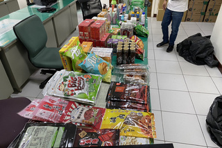 台南女趁中元檔期頻偷賣場 派出所清點贓物像辦普度