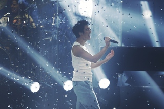 王力宏感激邱瓈寬不離不棄 90度鞠躬謝粉絲