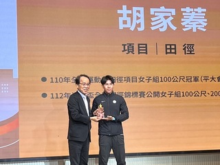 高市體育有功人員  92歲楊格獲卓越貢獻獎