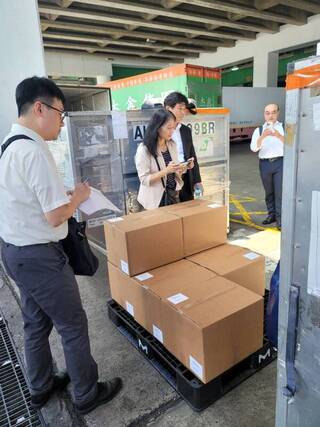 10年跨海爭訟兩蔣日記抵台 國史館年底前陸續出版