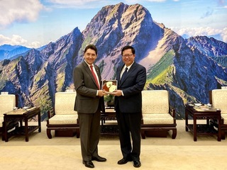 法參院外委會副主席：要讓參院友台成員超越友中