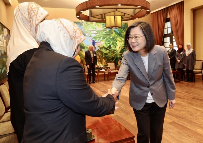蔡總統：打造穆斯林友善空間 豐富台灣多元信仰 | 華視新聞