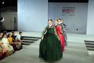 故宮南院韓國月登場  韓服走秀詮釋歷史美學