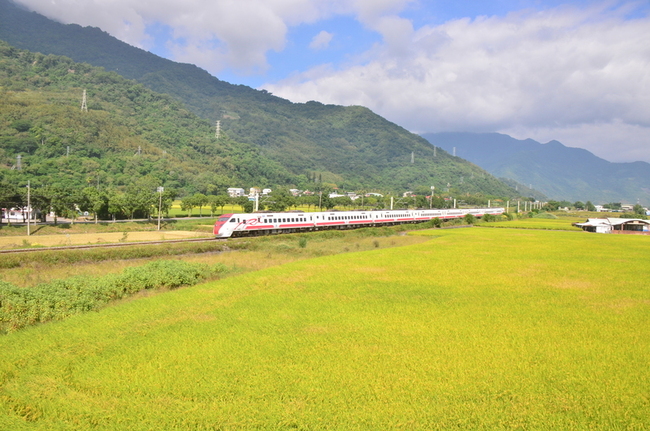 幫女兒搶訂火車票 台東男發現連假前1、2天機會大 | 華視新聞