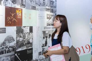 韓國網紅探訪「想見你」場景 總統府住一晚迎中秋