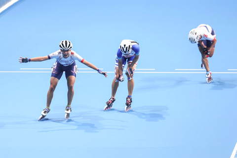 亞運滑輪溜冰女子1萬公尺 施沛妤楊合貞包辦金銀