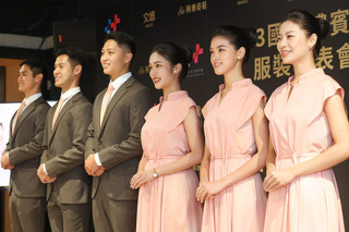 台灣欒樹融入設計  國慶禮賓服裝配色見巧思