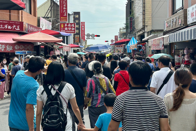 台南國慶連假遊客多 頭兩天市區旅宿住房率逾9成 | 華視新聞