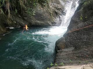 高雄那瑪夏少年瀑布戲水 命喪5米深潭
