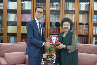 接見法國駐台代表巴黎思 陳菊盼深化轉型正義合作