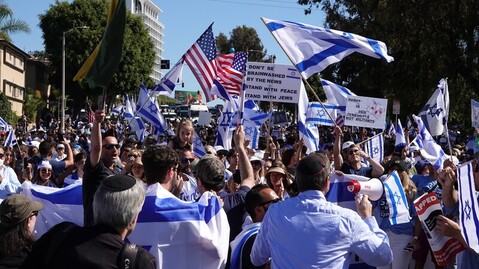 支持以色列示威者:巴勒斯坦人受哈瑪斯挾持