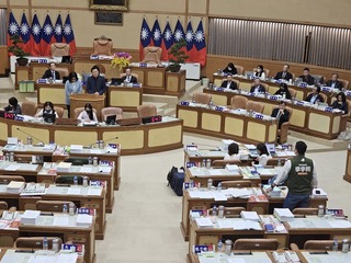 黑特告白中山遭提告 綠議員群攻新北市府濫權濫訴