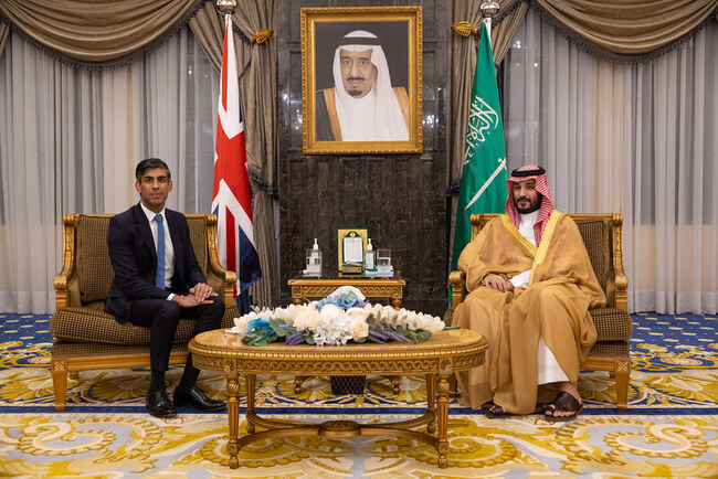 英相訪沙烏地阿拉伯  籲發揮領導力穩定區域局勢 | 華視新聞