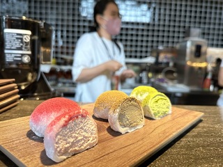 台東紅烏龍攜手日本抹茶品牌  甜點融在地滋味