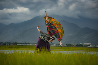 雲門演出池上專屬版「霞」 狂風鳥鳴為舞作加料