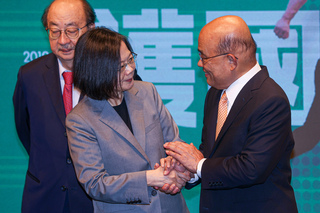 蘇貞昌：曾與蔡總統是競爭對手 但這一頁已翻過去