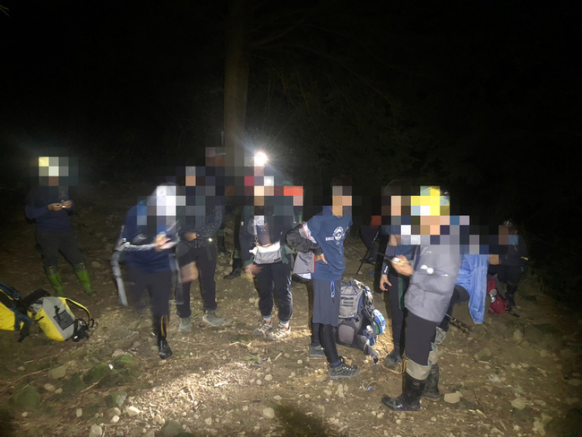 阿里山水漾森林遭虎頭蜂攻擊 大學登山社10人送醫 | 華視新聞