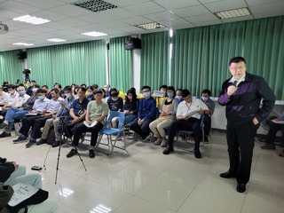 台鐵將轉型為國營公司 杜微向員工信心喊話