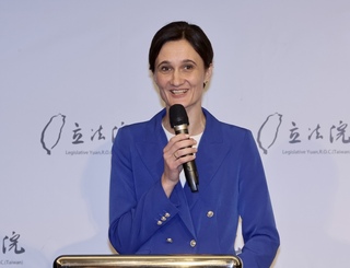 立陶宛議長：加強全球民主合作  落實國際規則秩序