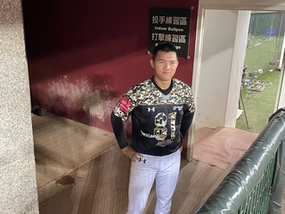 林華偉中職一軍初登板 中繼1局無失分首K出爐