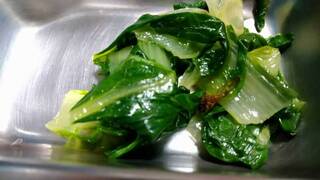 基隆銘傳國中午餐有菜蟲 校方換備品未讓學生食用