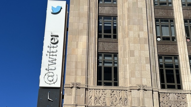 馬斯克收購推特週年 紐時：有害內容增加平台變質 | 華視新聞