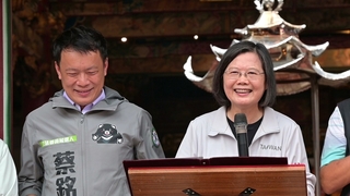 蔡總統：台灣展自我防衛決心  排除困難做出海鯤號