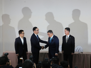 是否與侯友宜同張選票  柯文哲：要有公平辦法