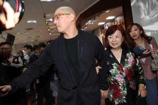 國史館首批蔣中正日記出版  蔣家後代現身受矚