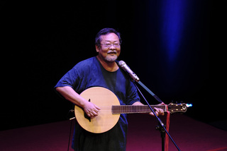 黃妃笑言「追追追」不是人唱的 不斷練習成就經典