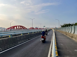 立委視察三鶯大橋  盼自行車專用道串聯街區景點